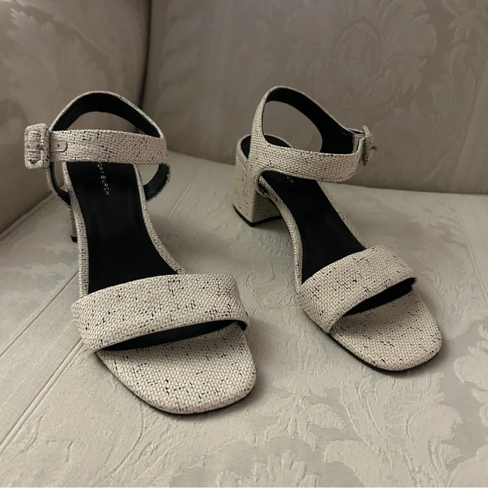 Minimalist! Tory Burch DOUBLE T CITY SANDAL size 9